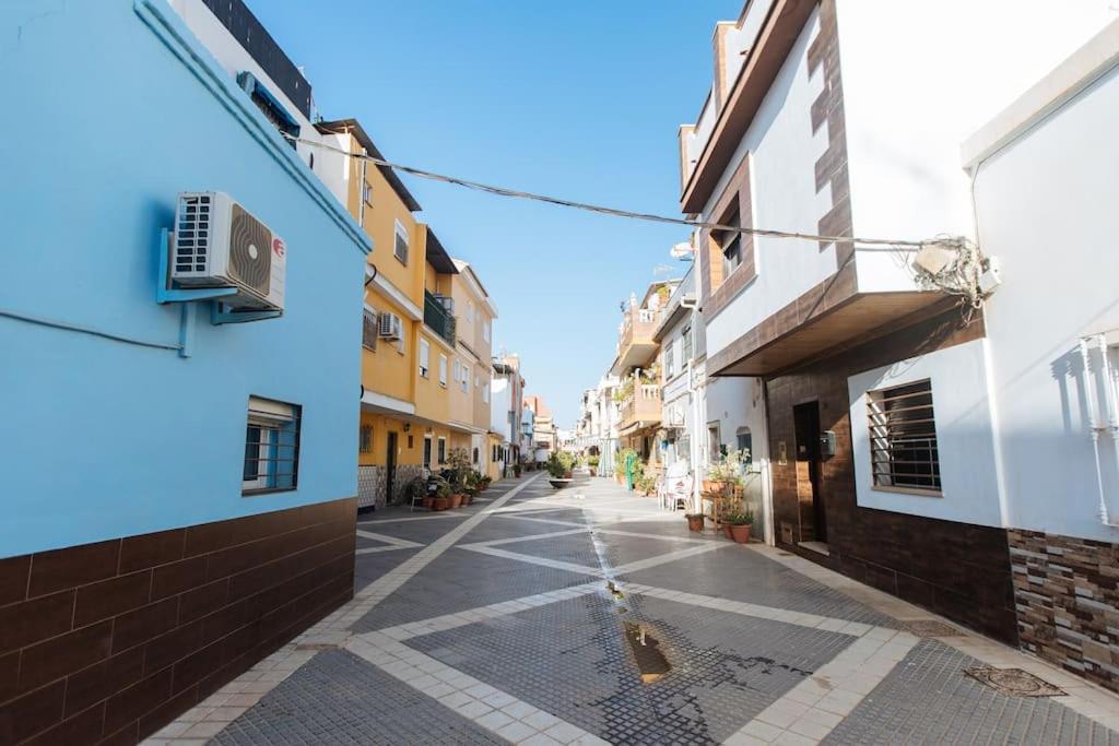 House In Fishing Village El Palo - Tcm مالقة المظهر الخارجي الصورة